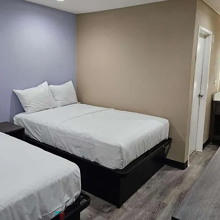 Super 8 By Wyndham Big Spring Hotel